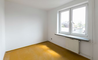 - pokój II na piętrze II